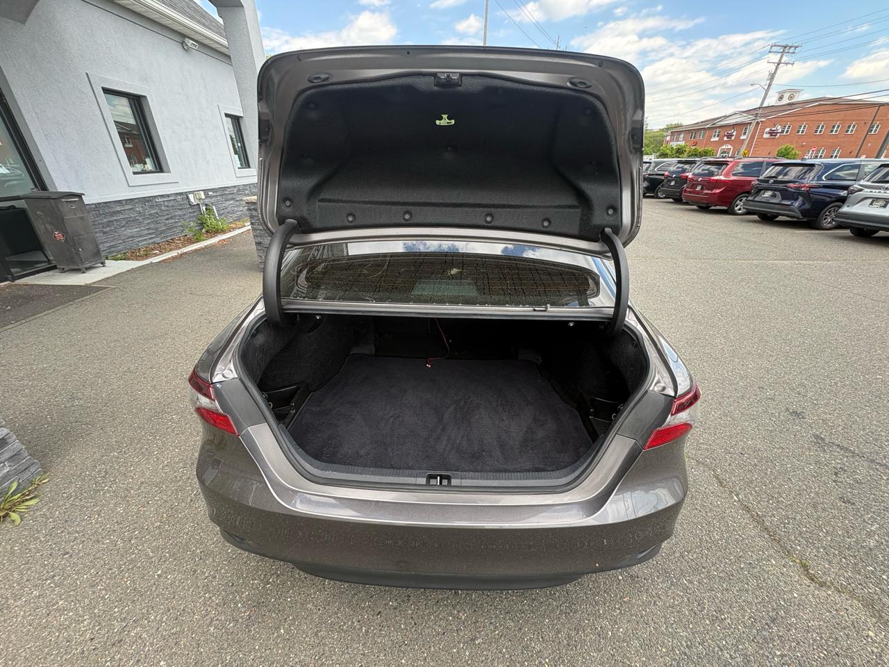 Toyota Camry LE Auto (Natl) 2023