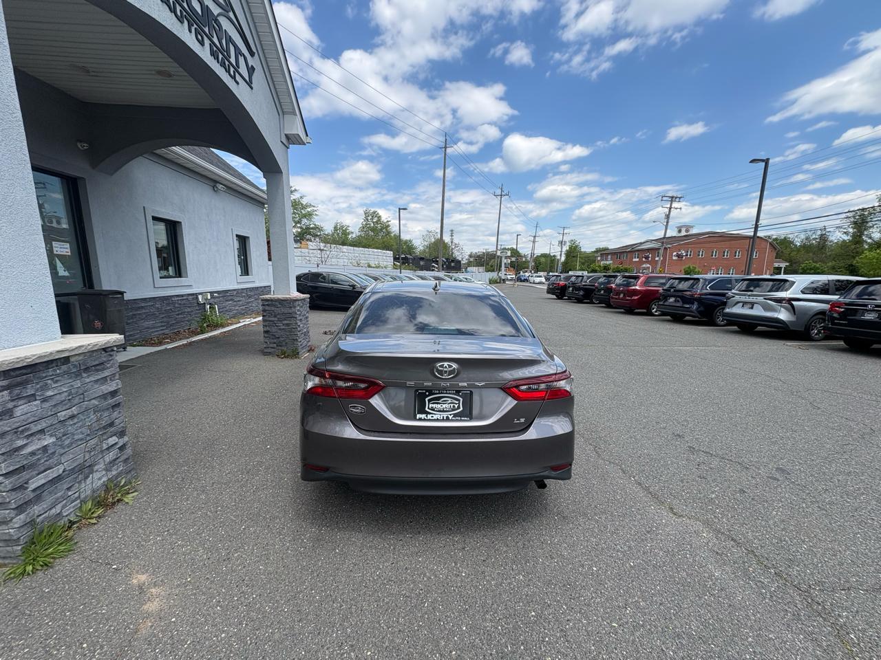 Toyota Camry LE Auto (Natl) 2023