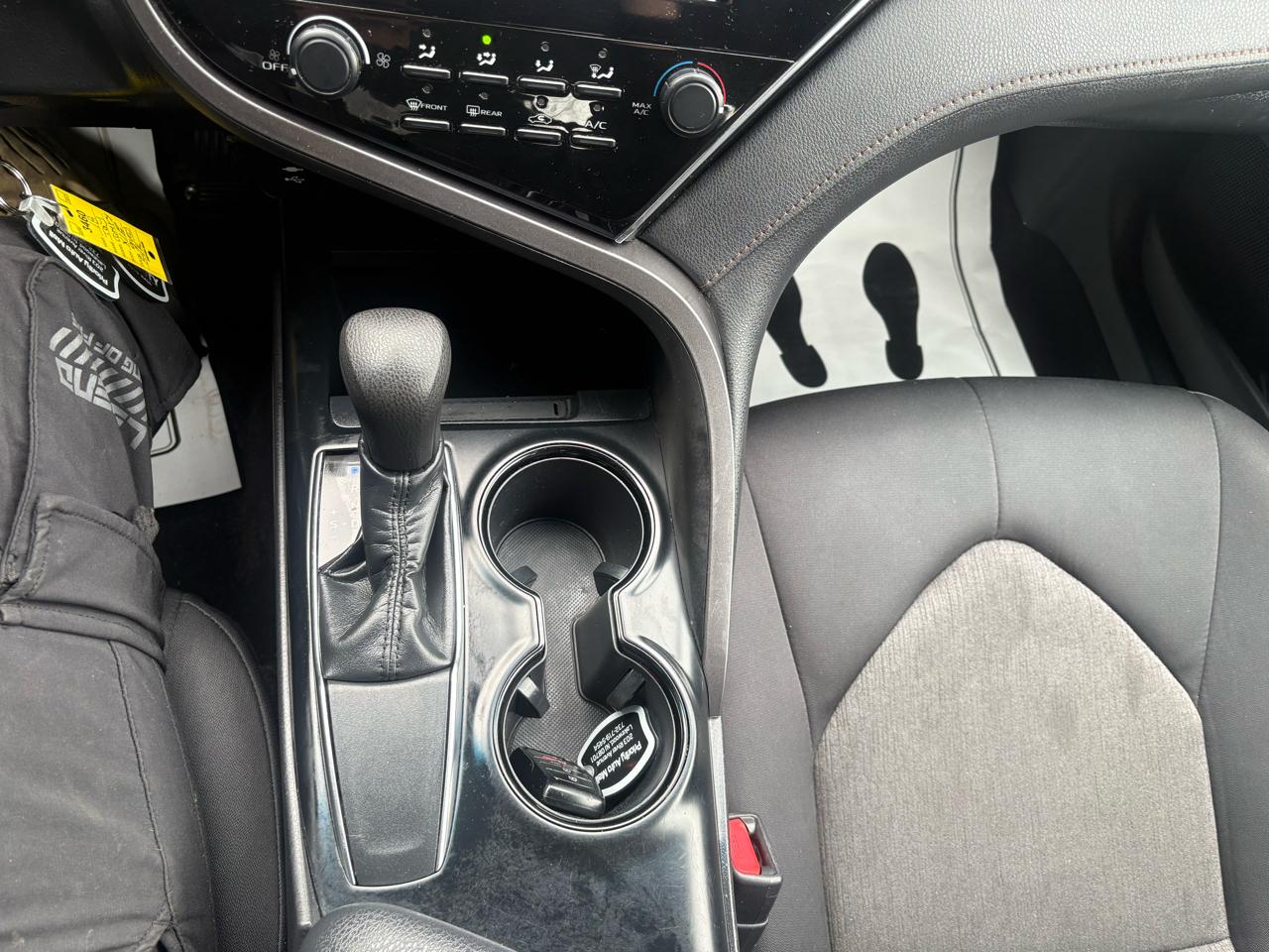 Toyota Camry XLE Auto (Natl) 2018