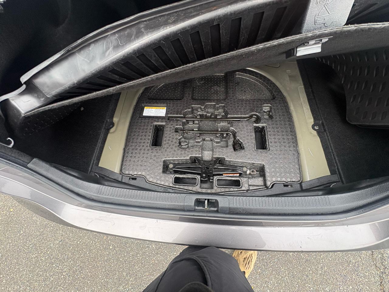 Toyota Camry XLE Auto (Natl) 2018