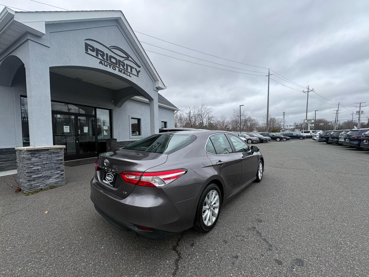 Toyota Camry XLE Auto (Natl) 2018