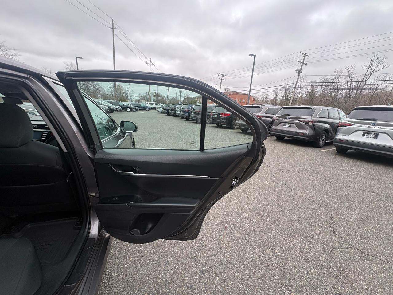 Toyota Camry XLE Auto (Natl) 2018