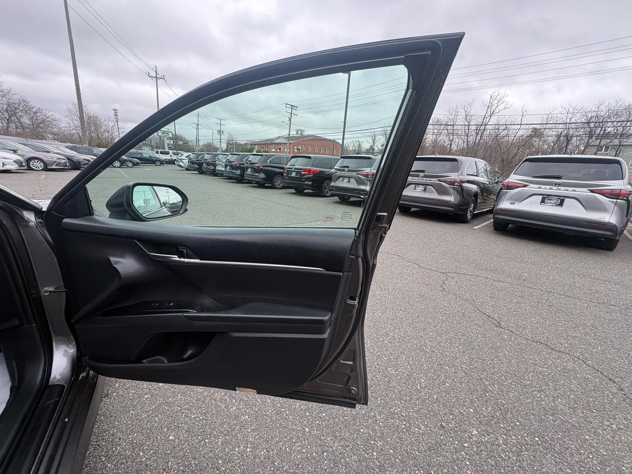 Toyota Camry XLE Auto (Natl) 2018