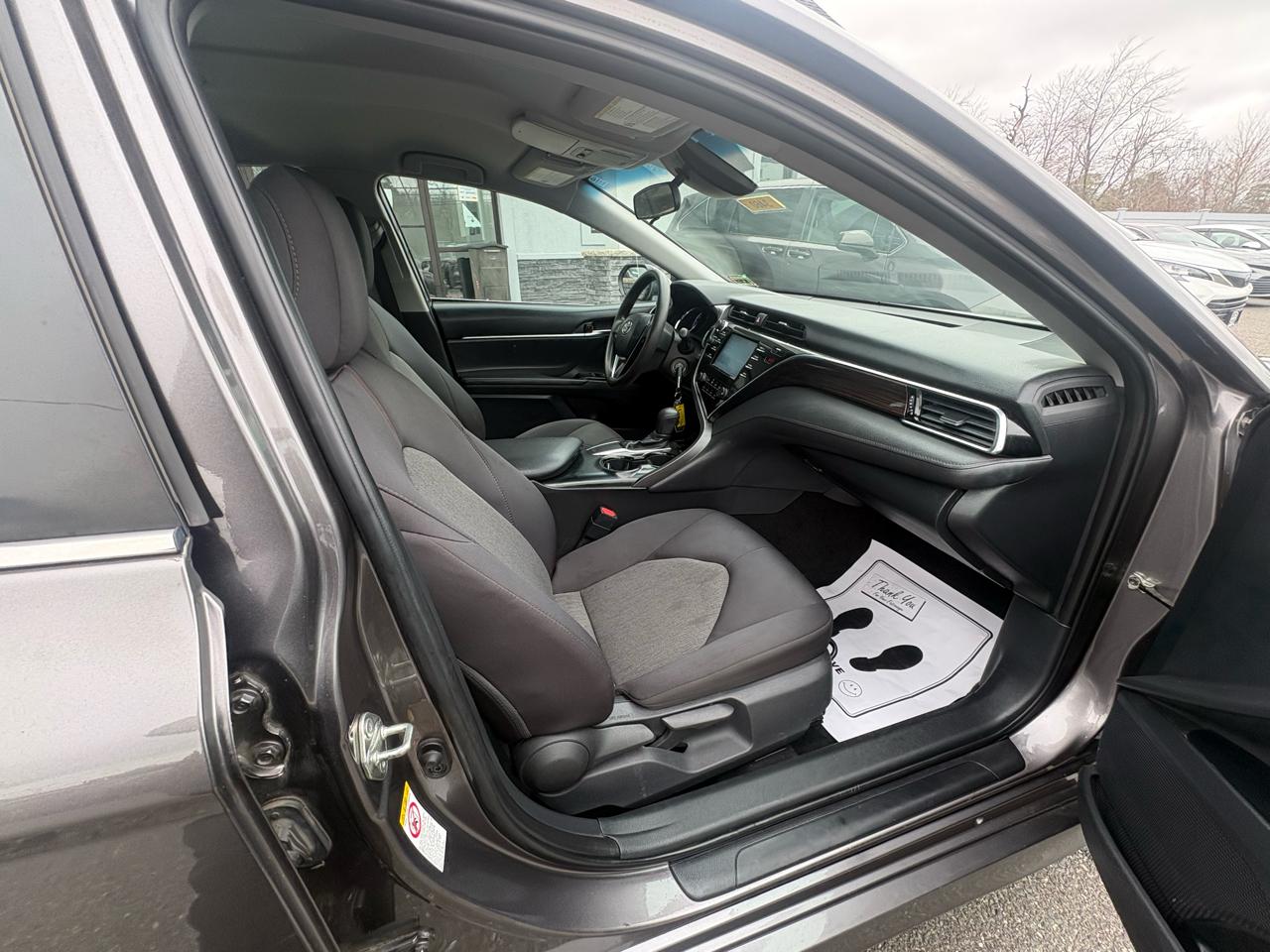 Toyota Camry XLE Auto (Natl) 2018