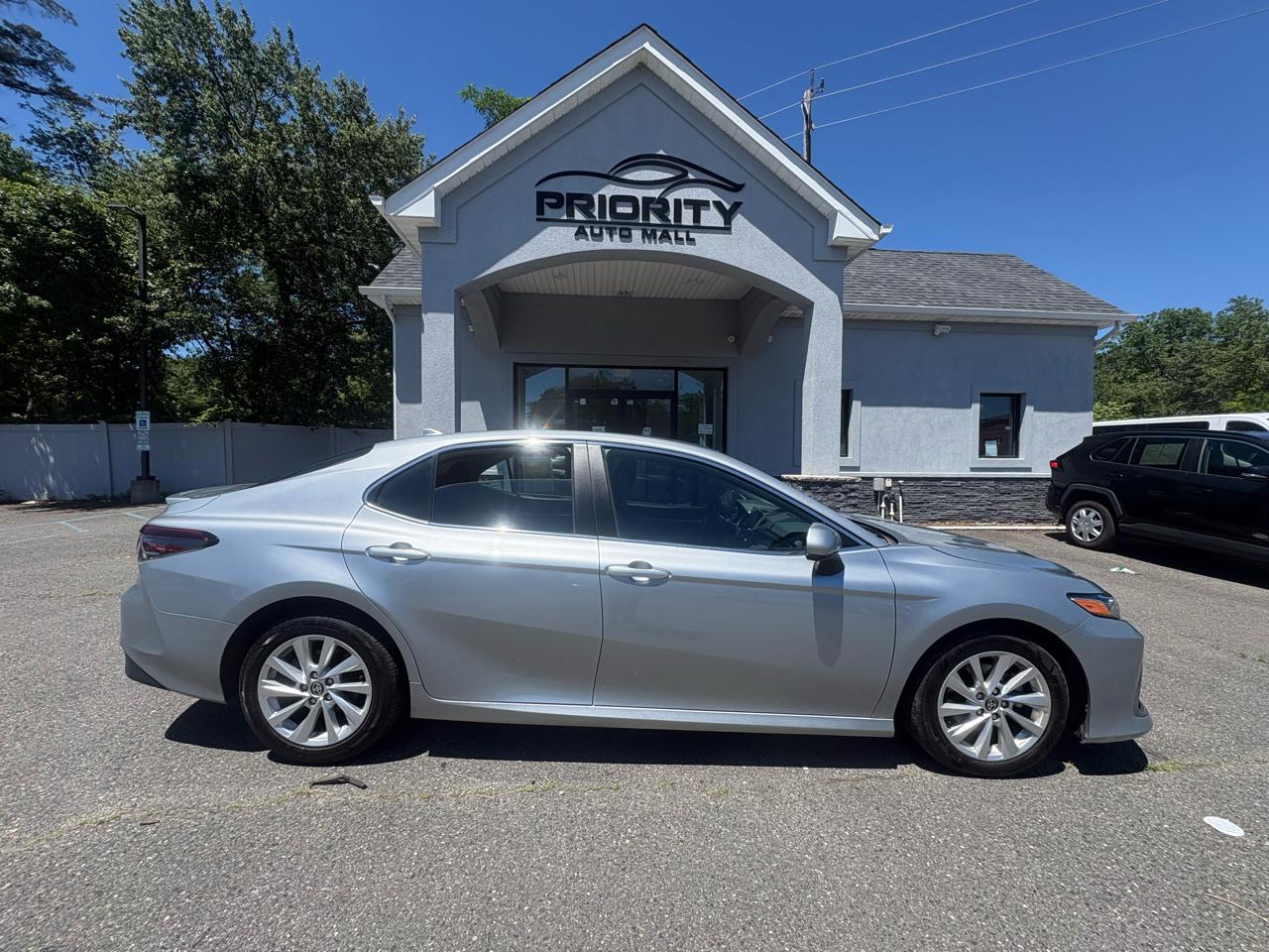Toyota Camry LE Auto (Natl) 2023