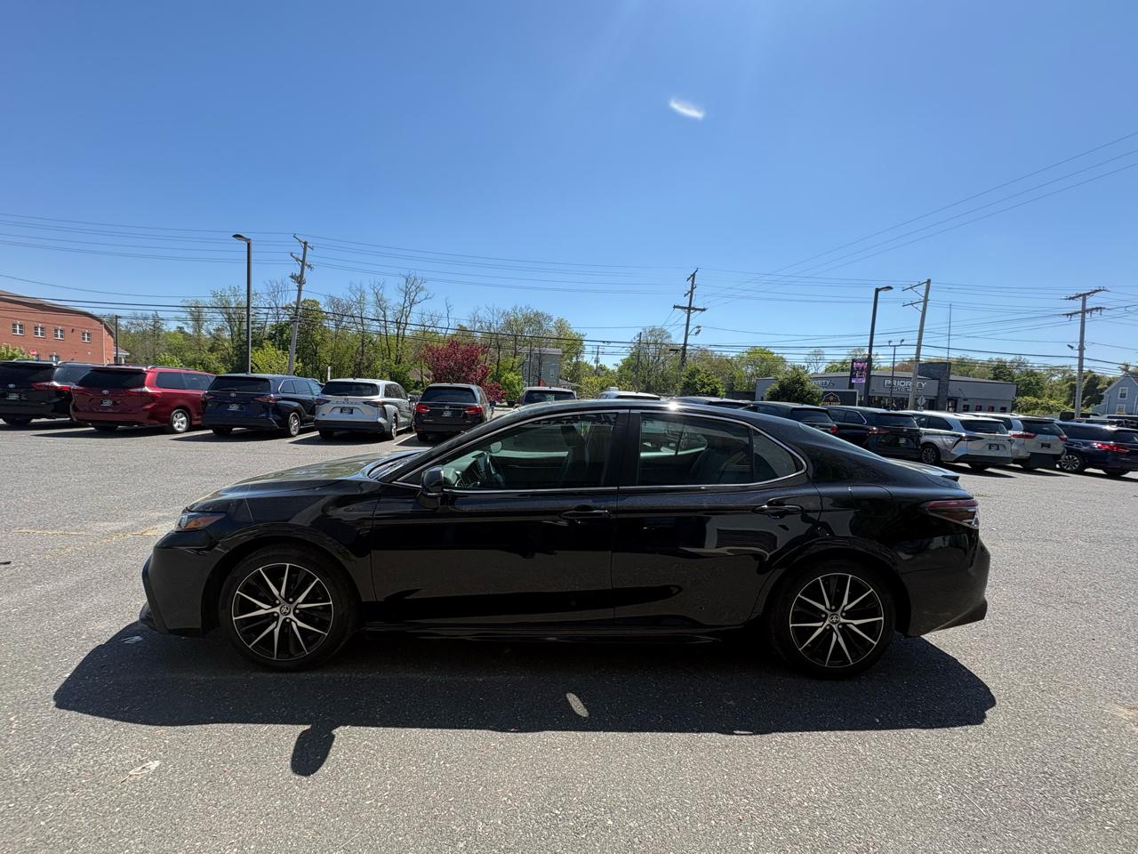Toyota Camry SE Auto (Natl) 2023