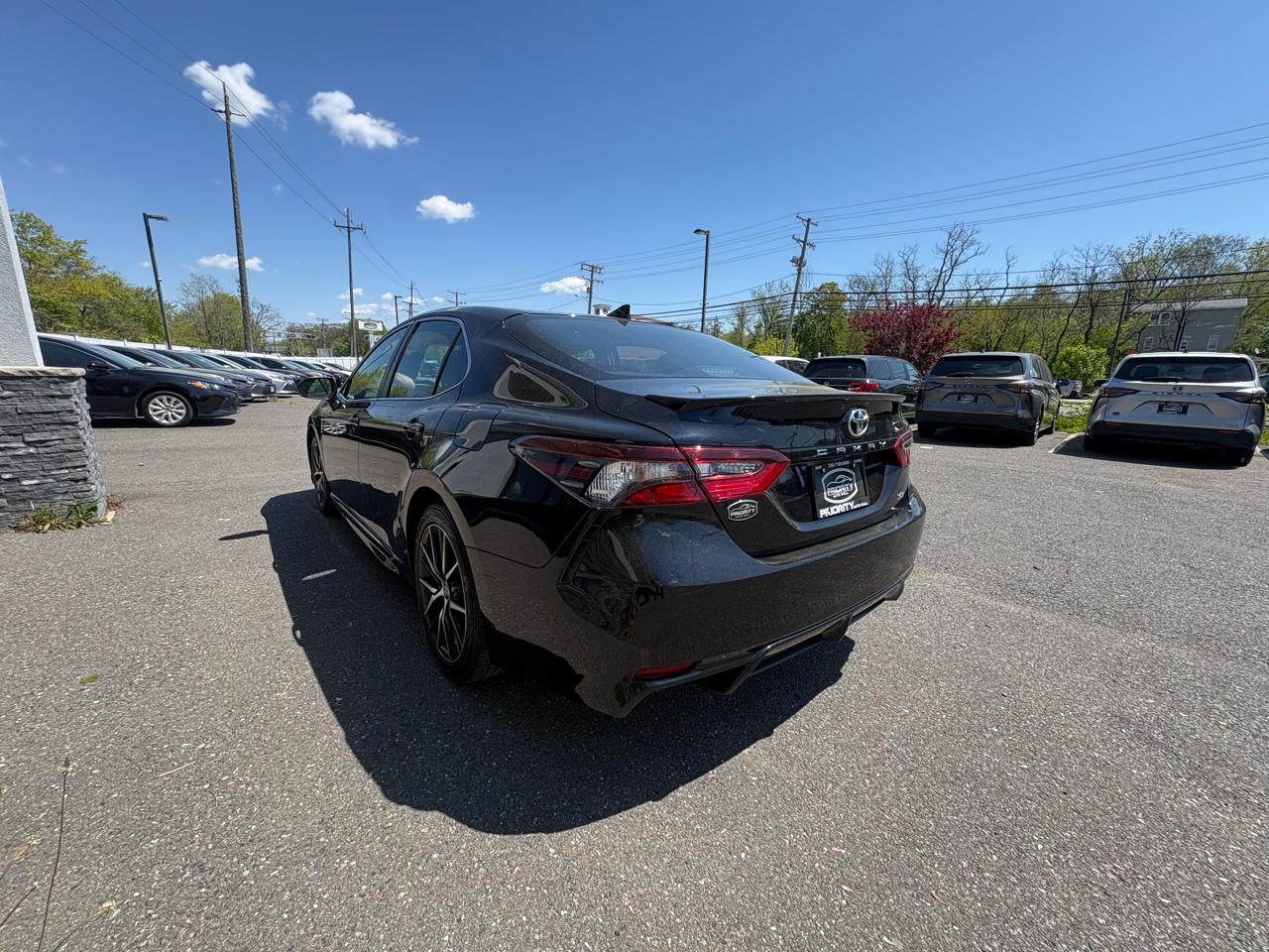 Toyota Camry SE Auto (Natl) 2023