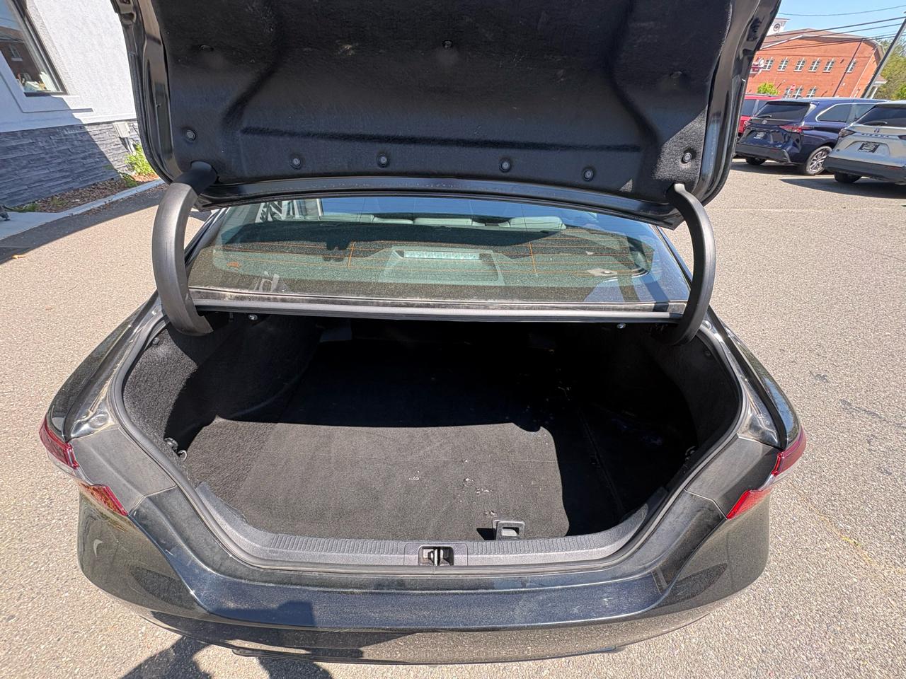 Toyota Camry SE Auto (Natl) 2023