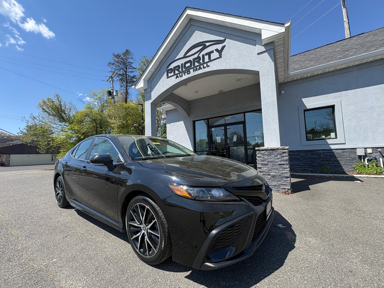 Toyota Camry SE Auto (Natl) 2023