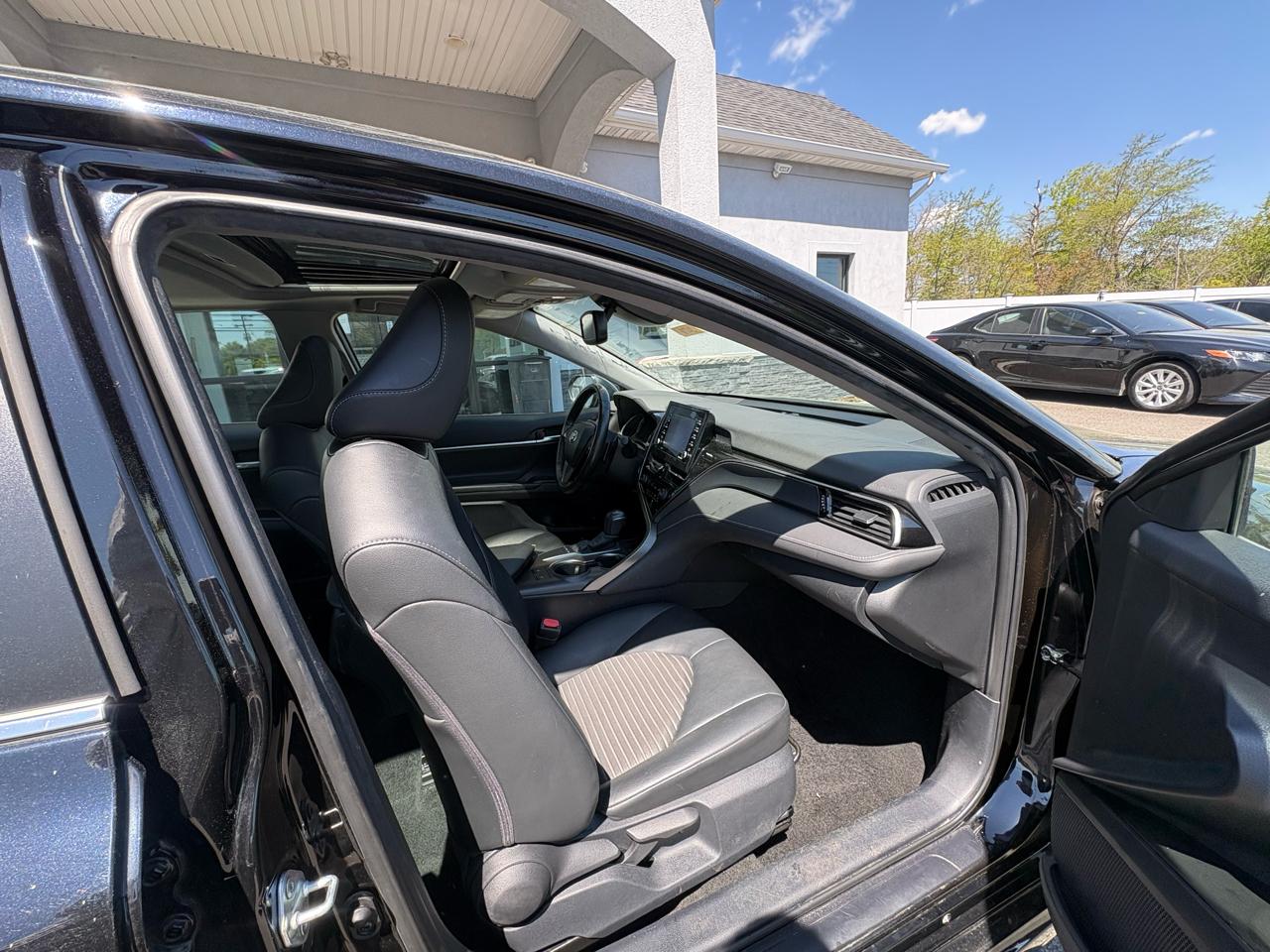 Toyota Camry SE Auto (Natl) 2023