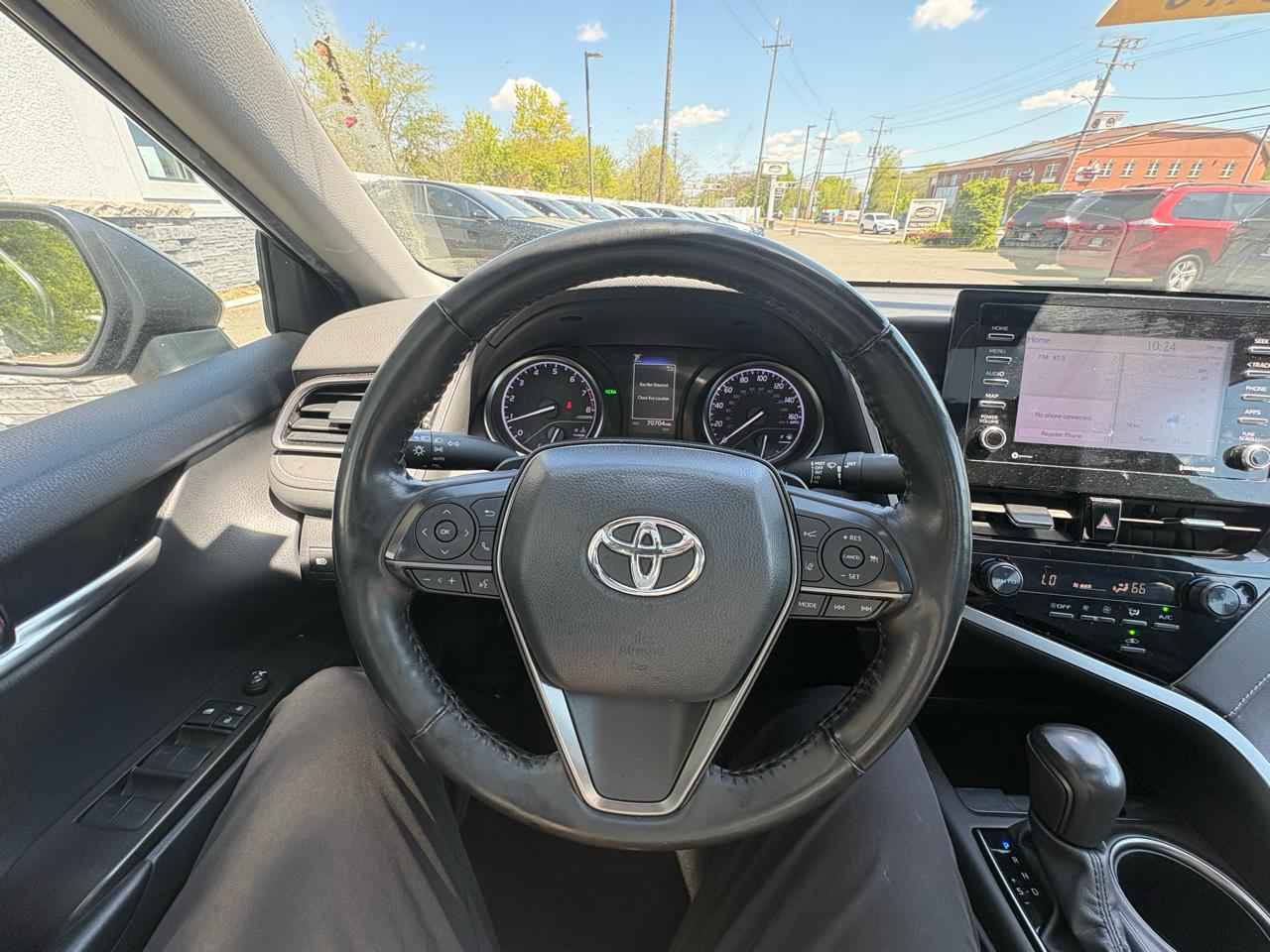 Toyota Camry SE Auto (Natl) 2023