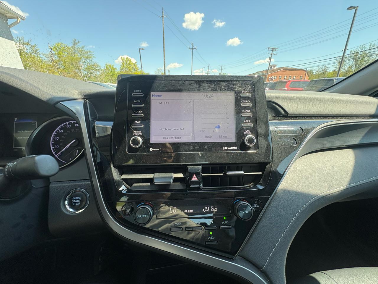 Toyota Camry SE Auto (Natl) 2023