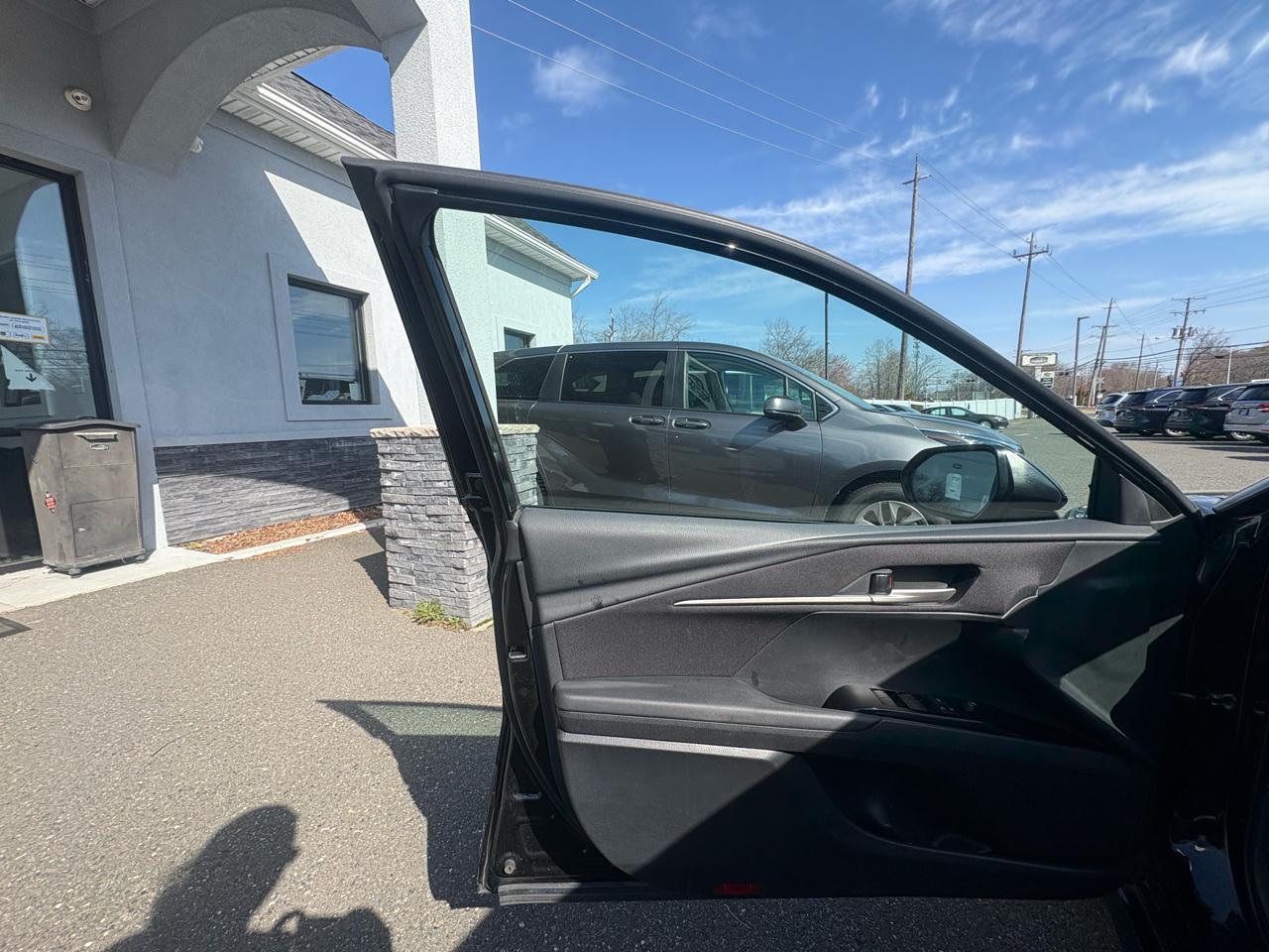 Toyota Camry LE 2025