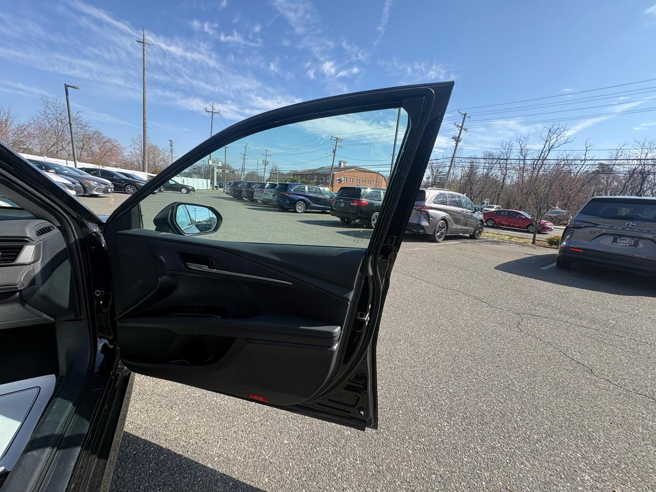 Toyota Camry LE 2025