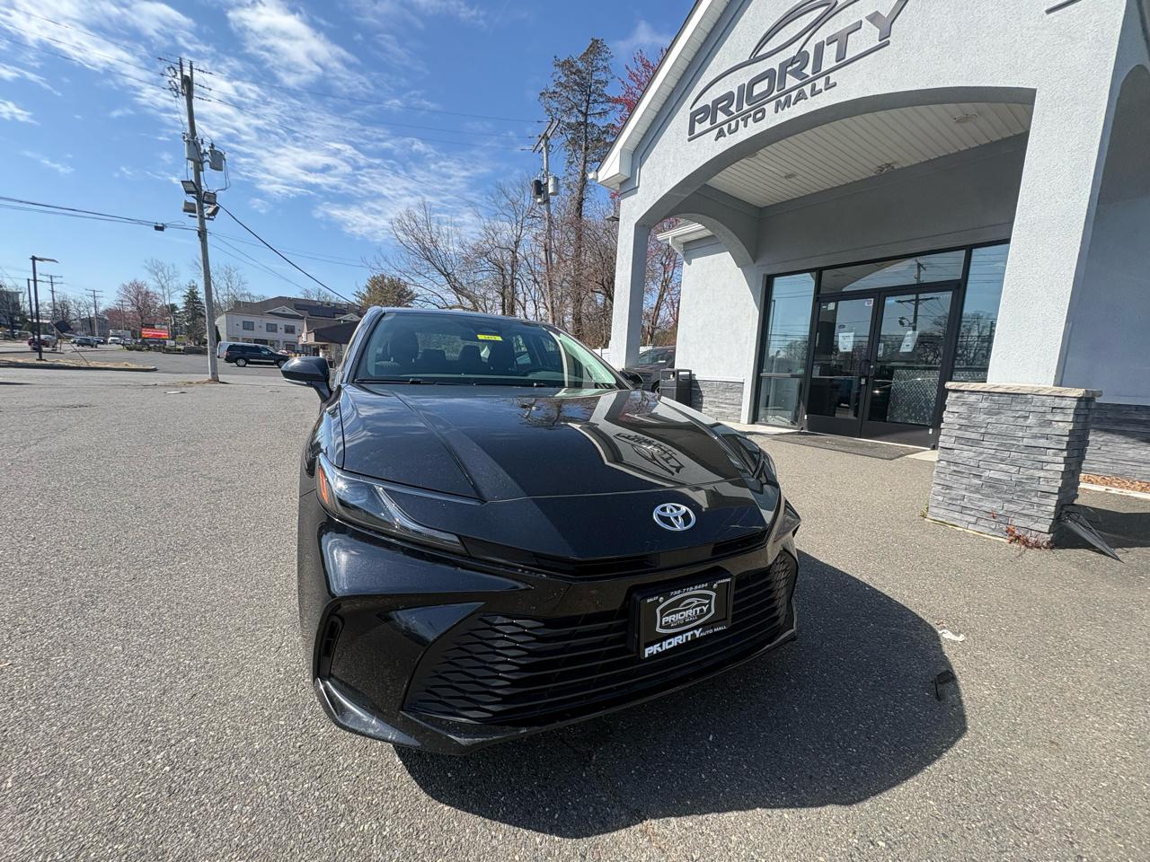 Toyota Camry LE 2025