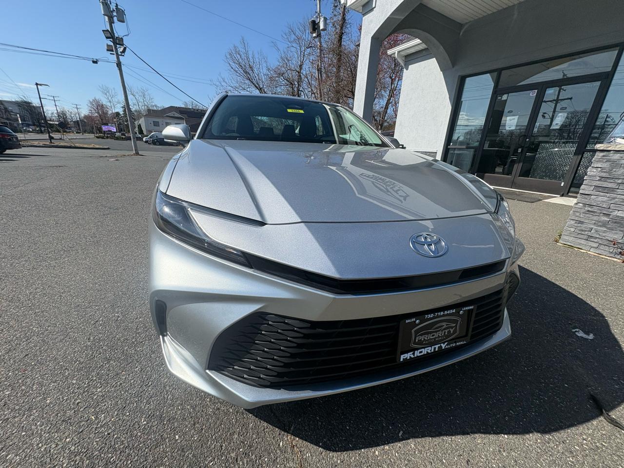 Toyota Camry LE 2025