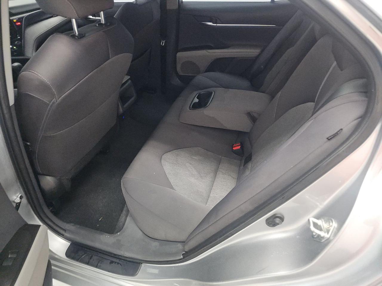 Toyota Camry LE Auto (Natl) 2022