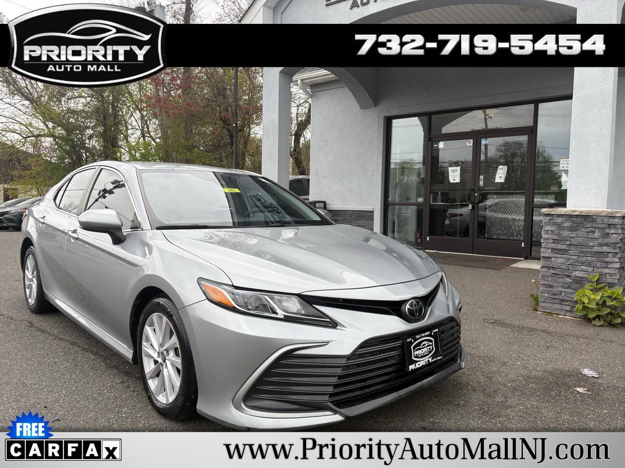 2022 Toyota Camry LE Auto (Natl)