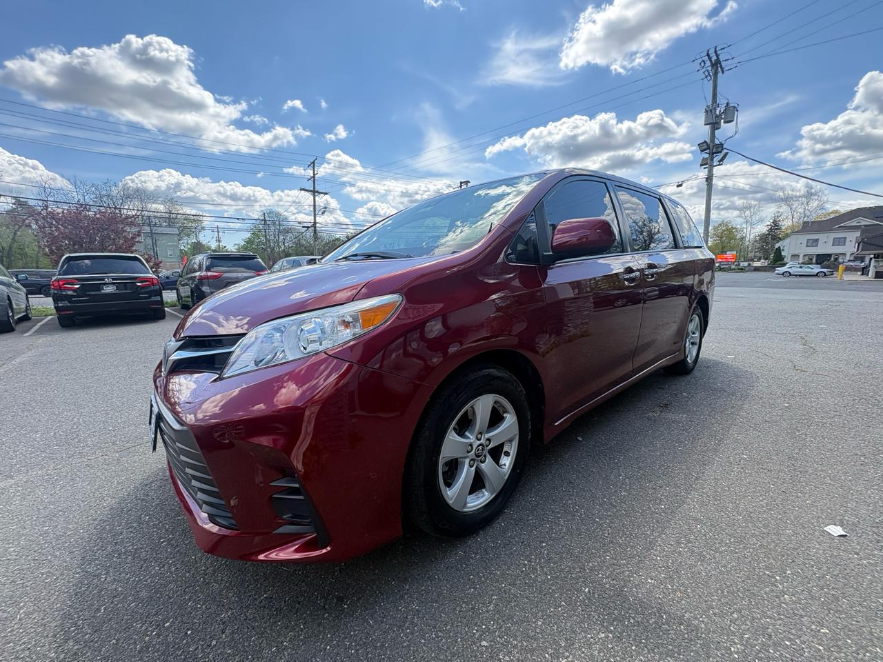 Toyota Sienna LE FWD 8-Passenger (Natl) 2019