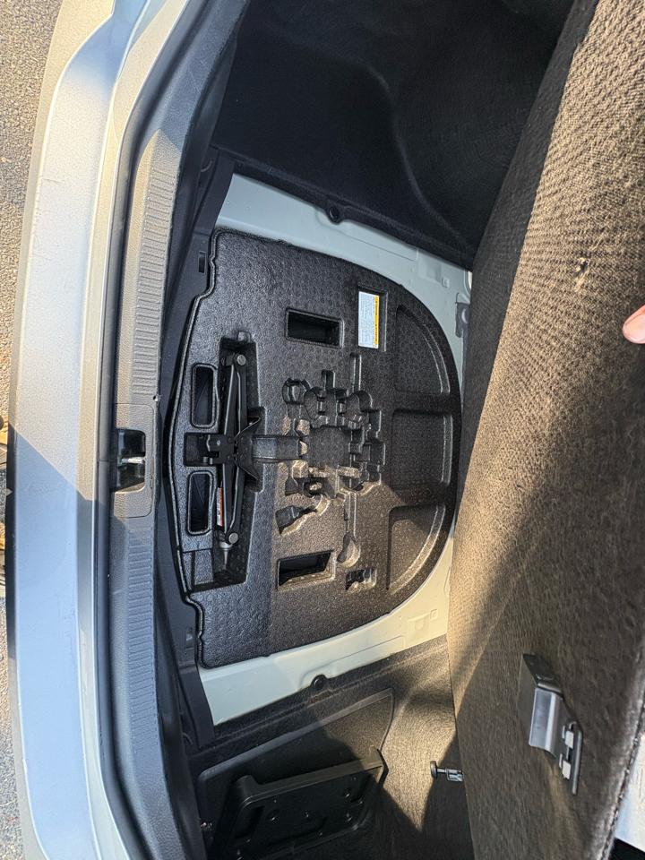 Toyota Camry LE 2025