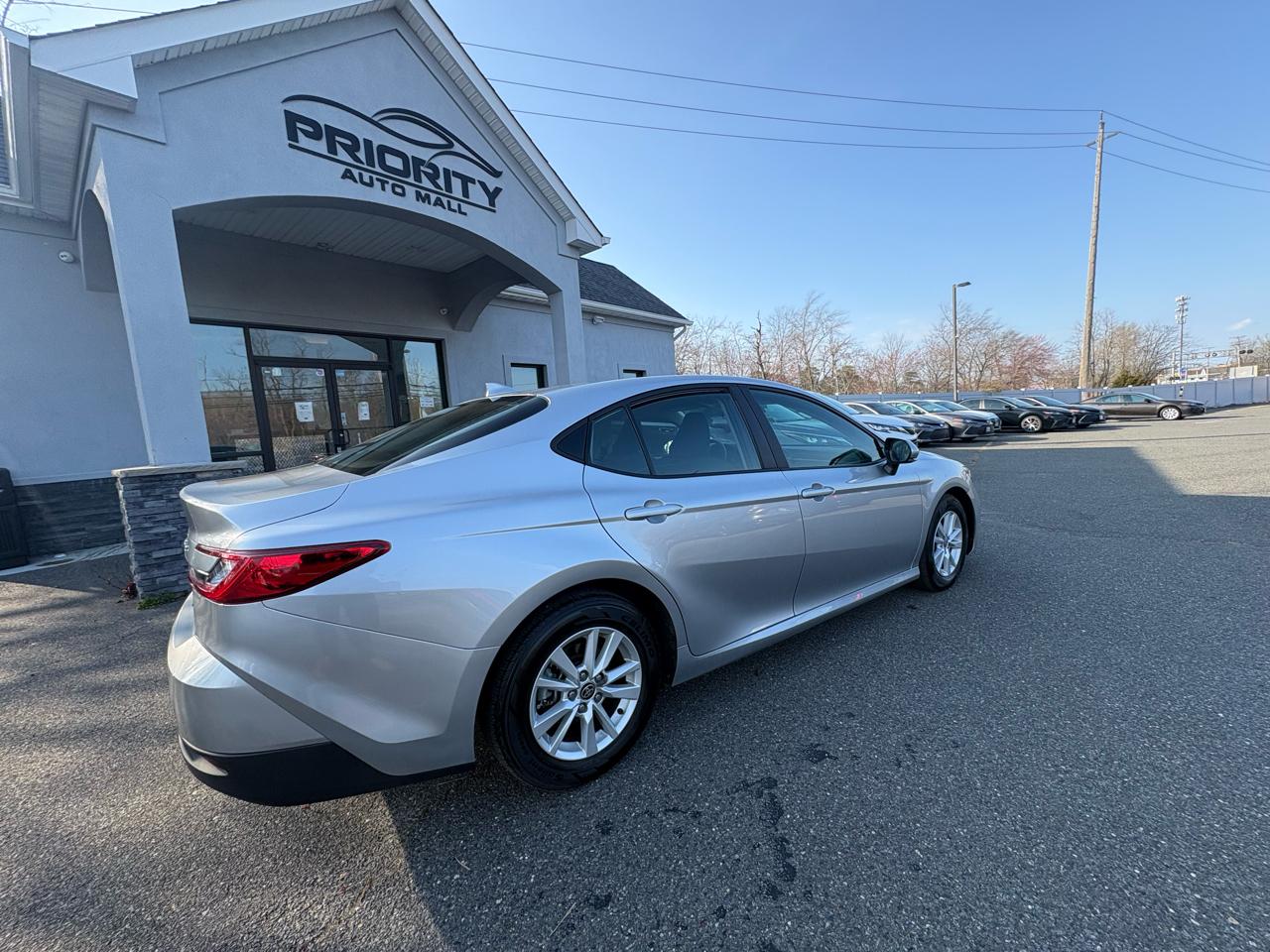 Toyota Camry LE 2025