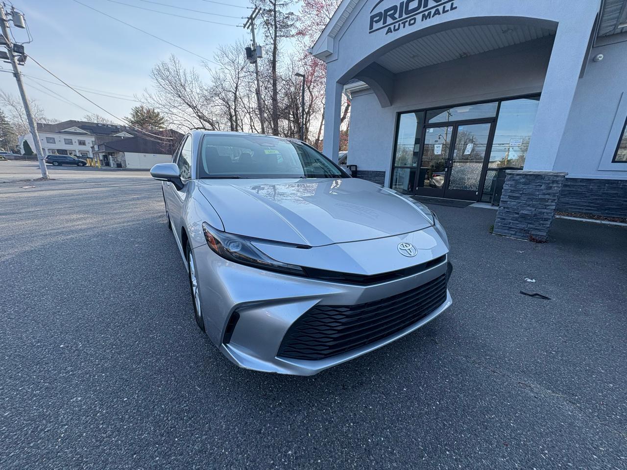 Toyota Camry XLE (Natl) 2025