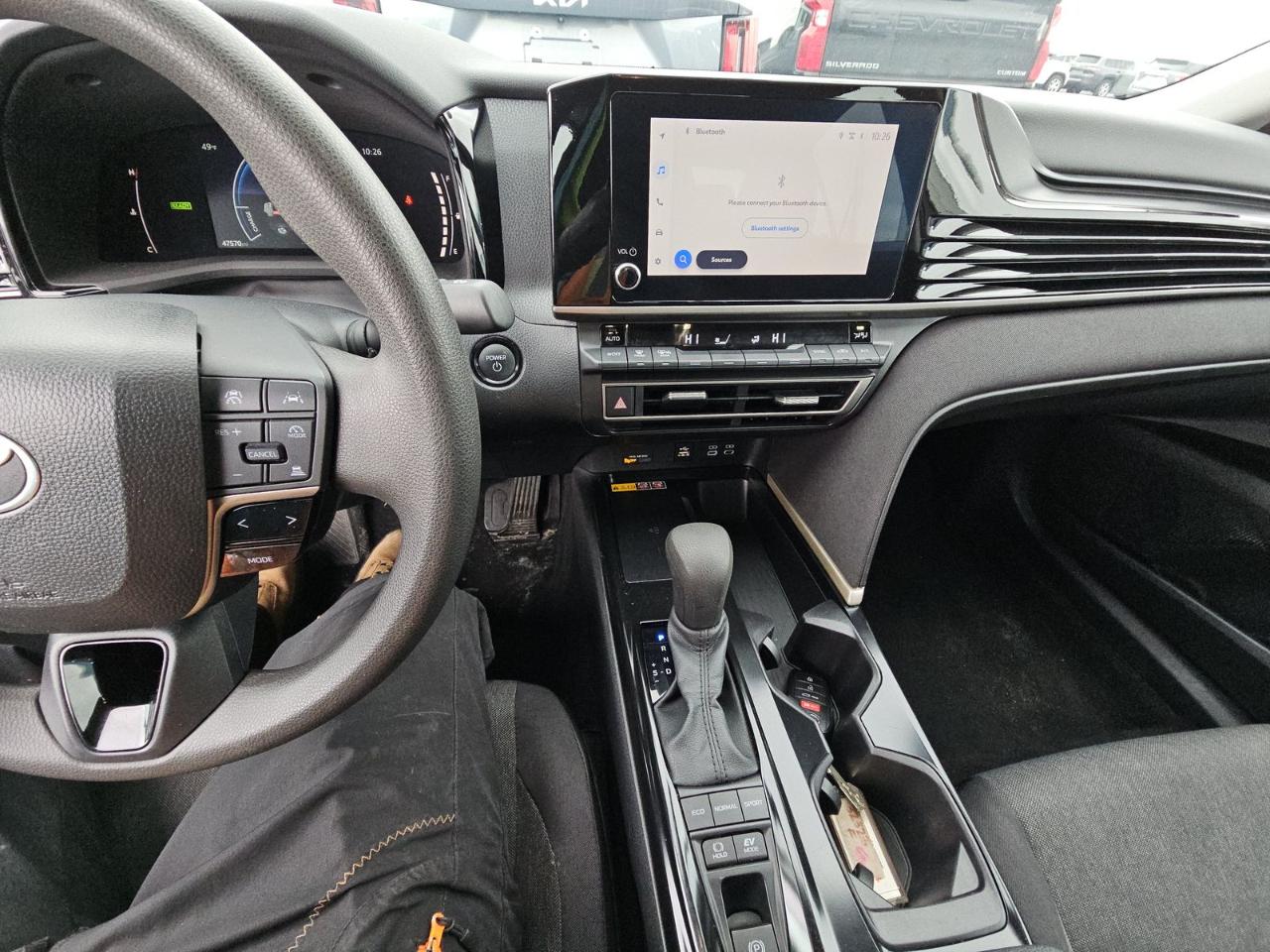 Toyota Camry XLE Hyb 4D Sedan FWD 2025