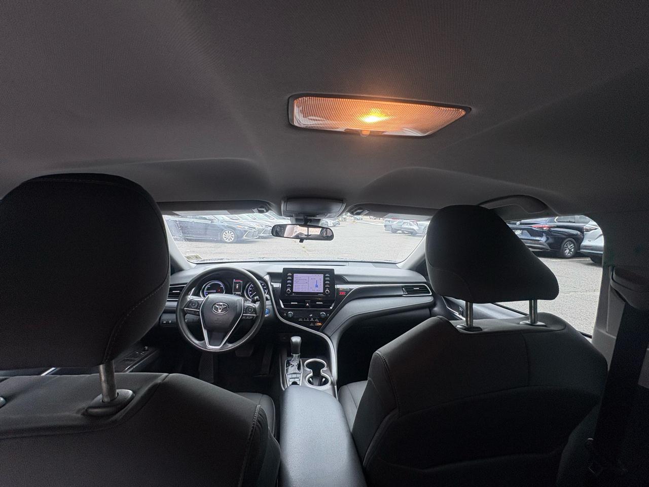 Toyota Camry Hybrid LE CVT (Natl) 2022