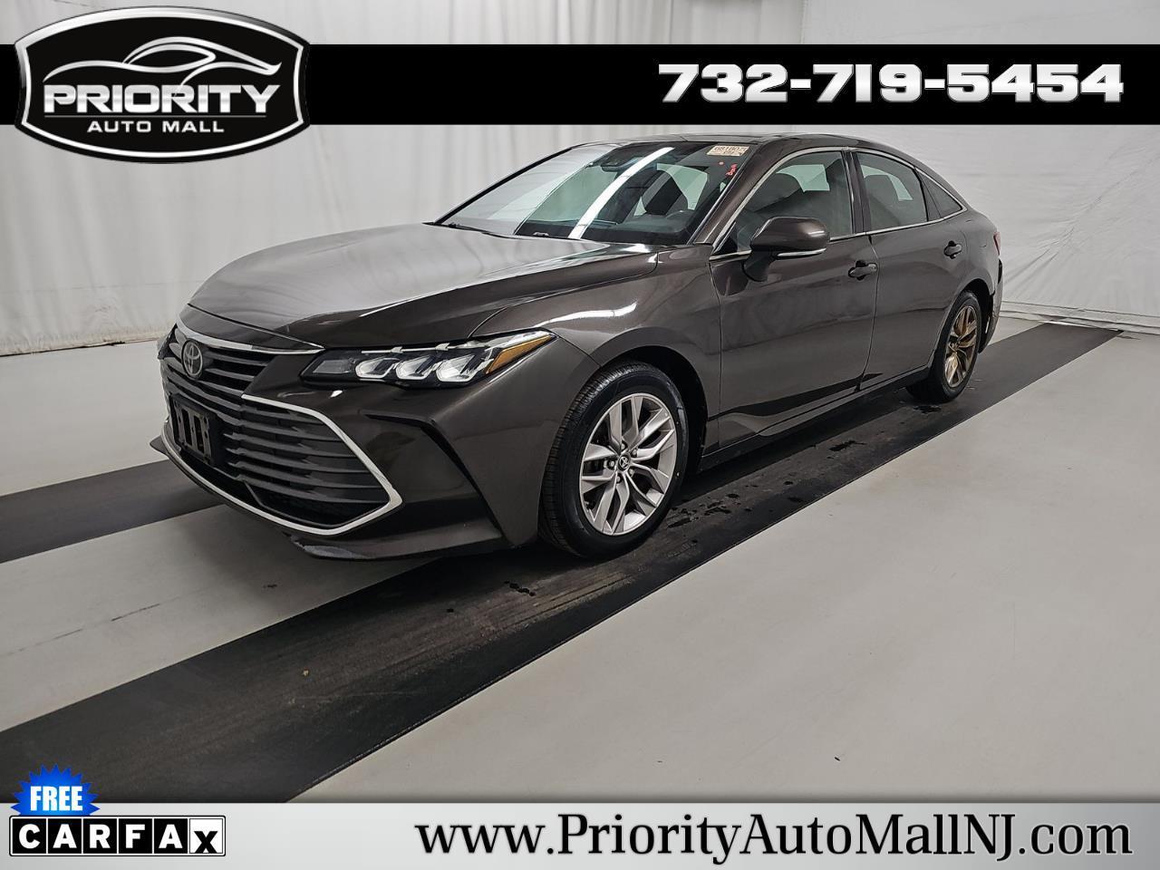 Toyota Avalon XLE 2019