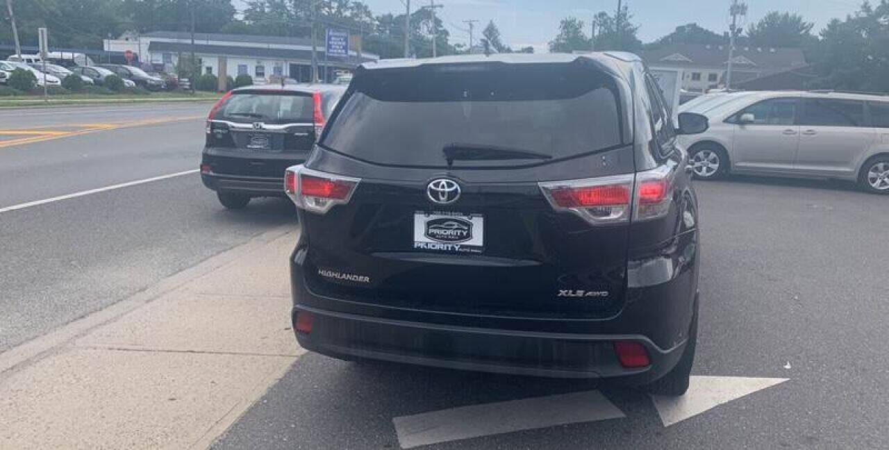 Toyota Highlander AWD 4dr V6 XLE (Natl) 2016