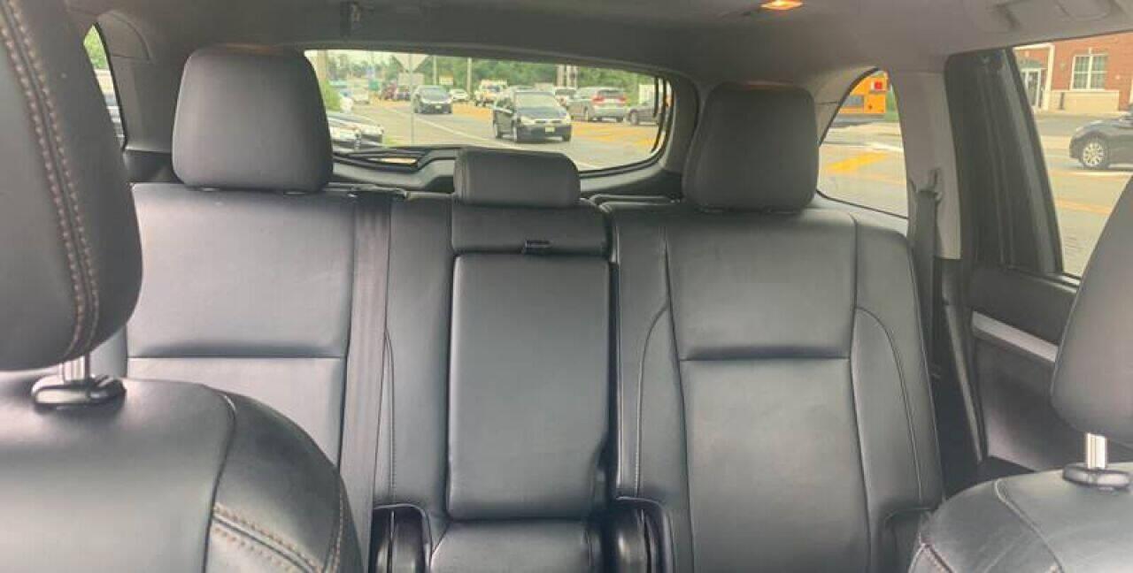 Toyota Highlander AWD 4dr V6 XLE (Natl) 2016