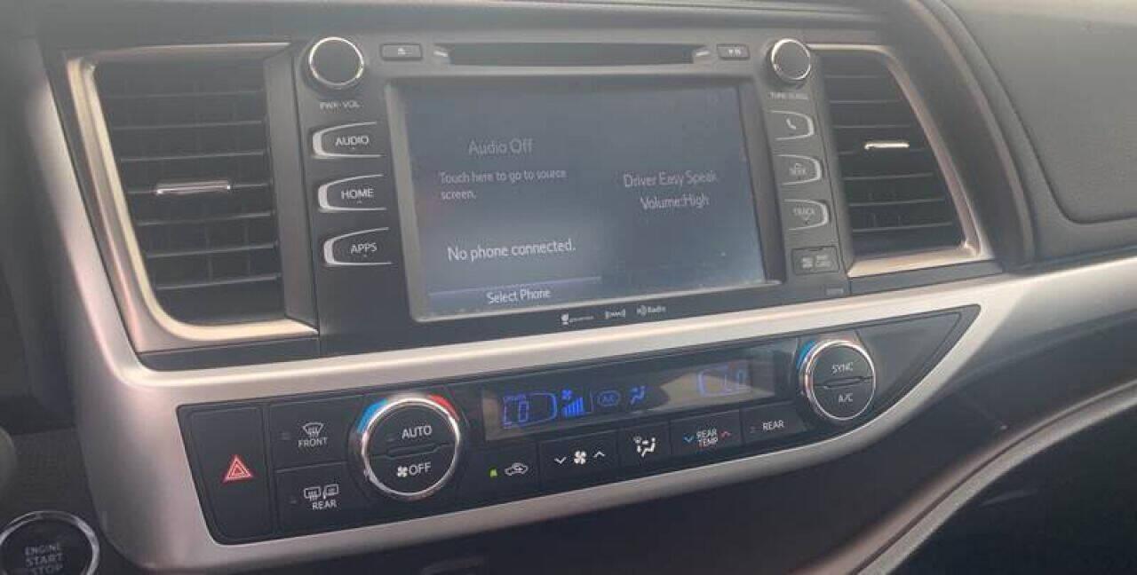 Toyota Highlander AWD 4dr V6 XLE (Natl) 2016