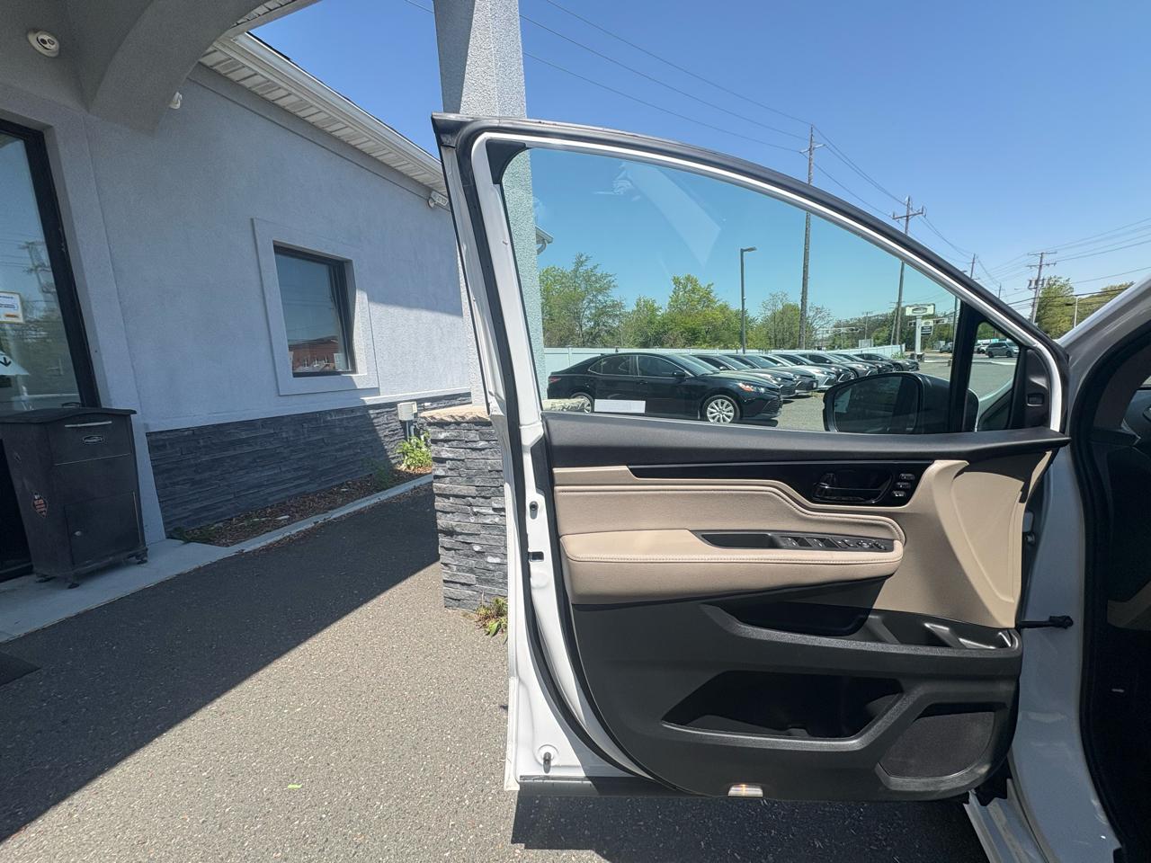 Honda Odyssey Touring Auto 2024