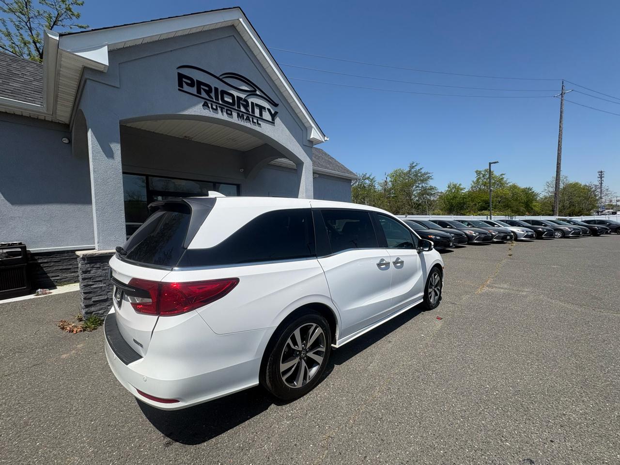 Honda Odyssey Touring Auto 2024