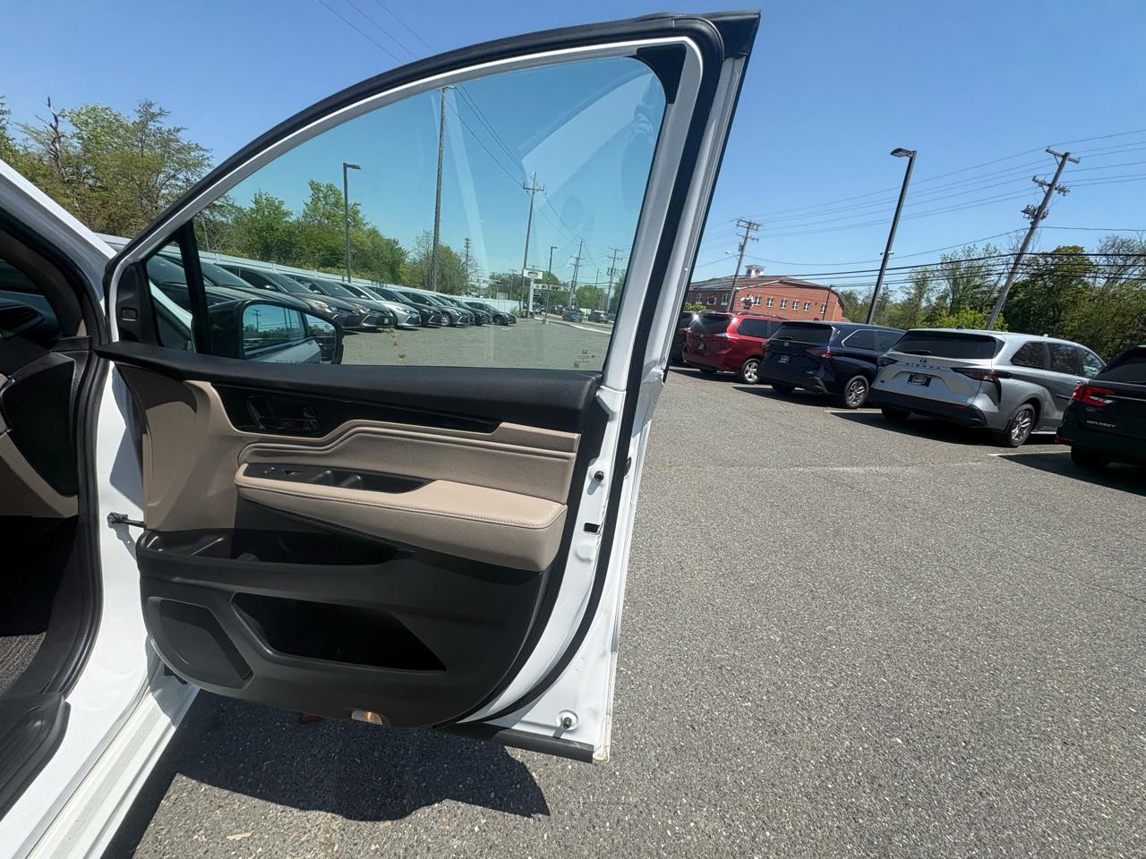 Honda Odyssey Touring Auto 2024