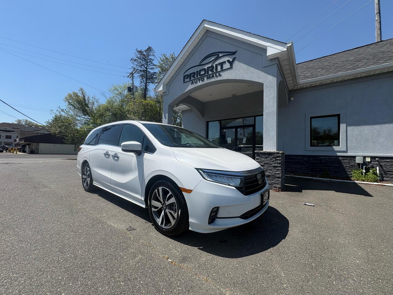 Honda Odyssey Touring Auto 2024