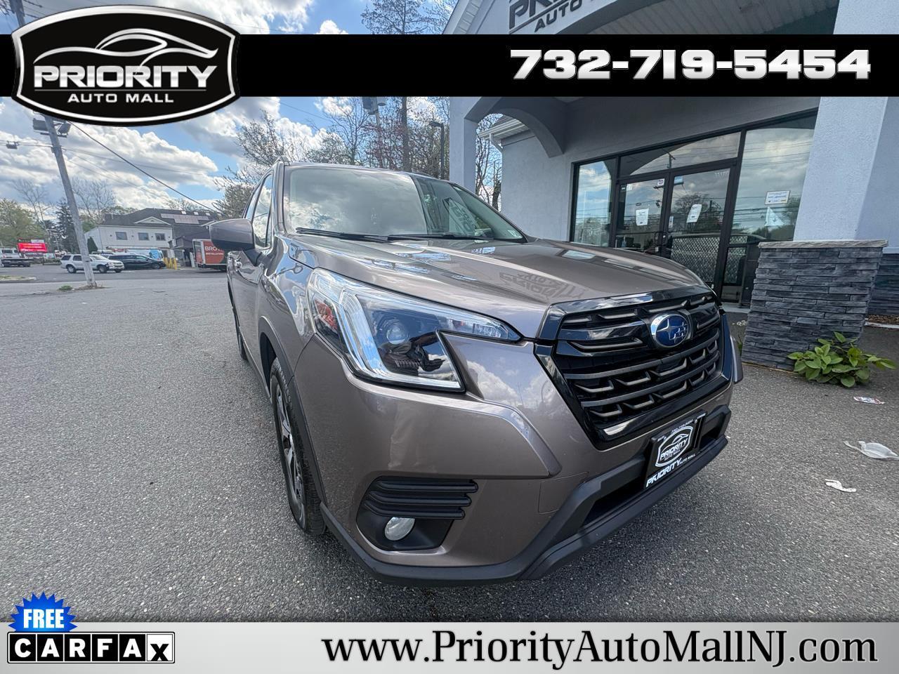 2022 Subaru Forester Premium CVT