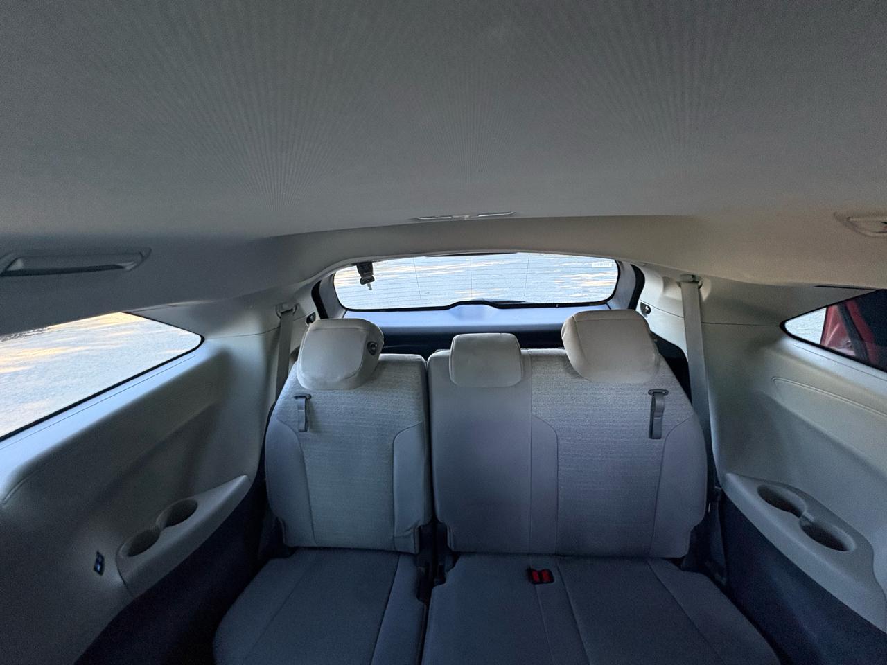 Toyota Sienna LE FWD 8-Passenger (Natl) 2021