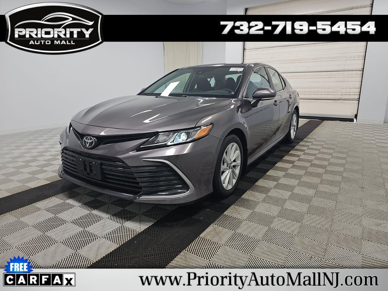 Toyota Camry LE 2022