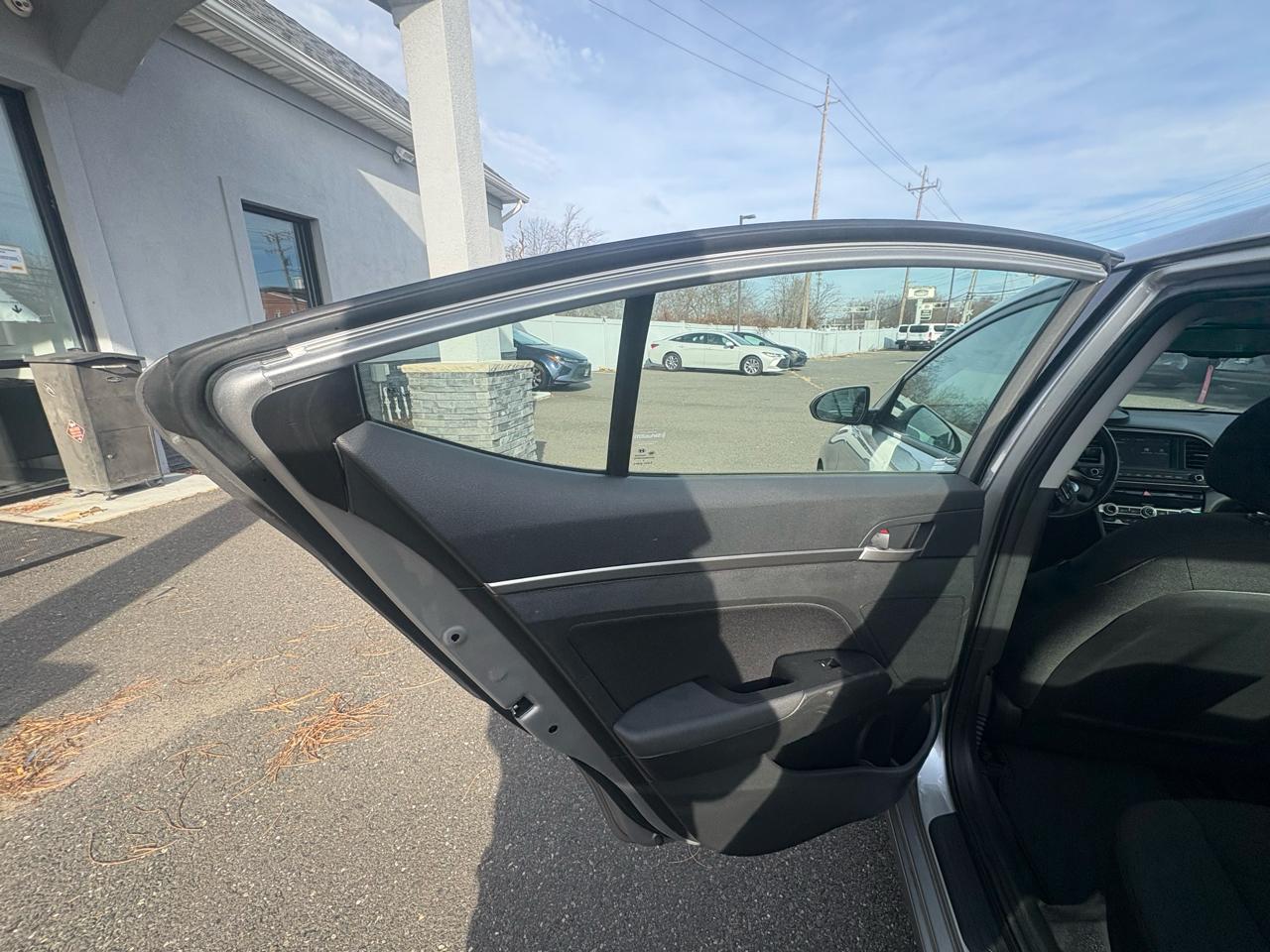 Hyundai Elantra SE Auto 2019