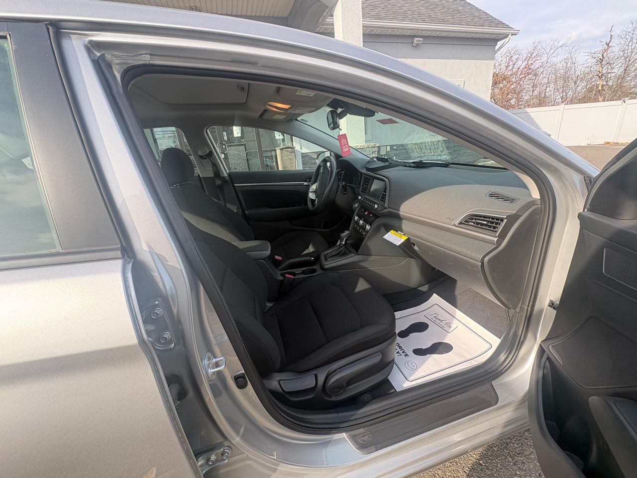 Hyundai Elantra SE Auto 2019