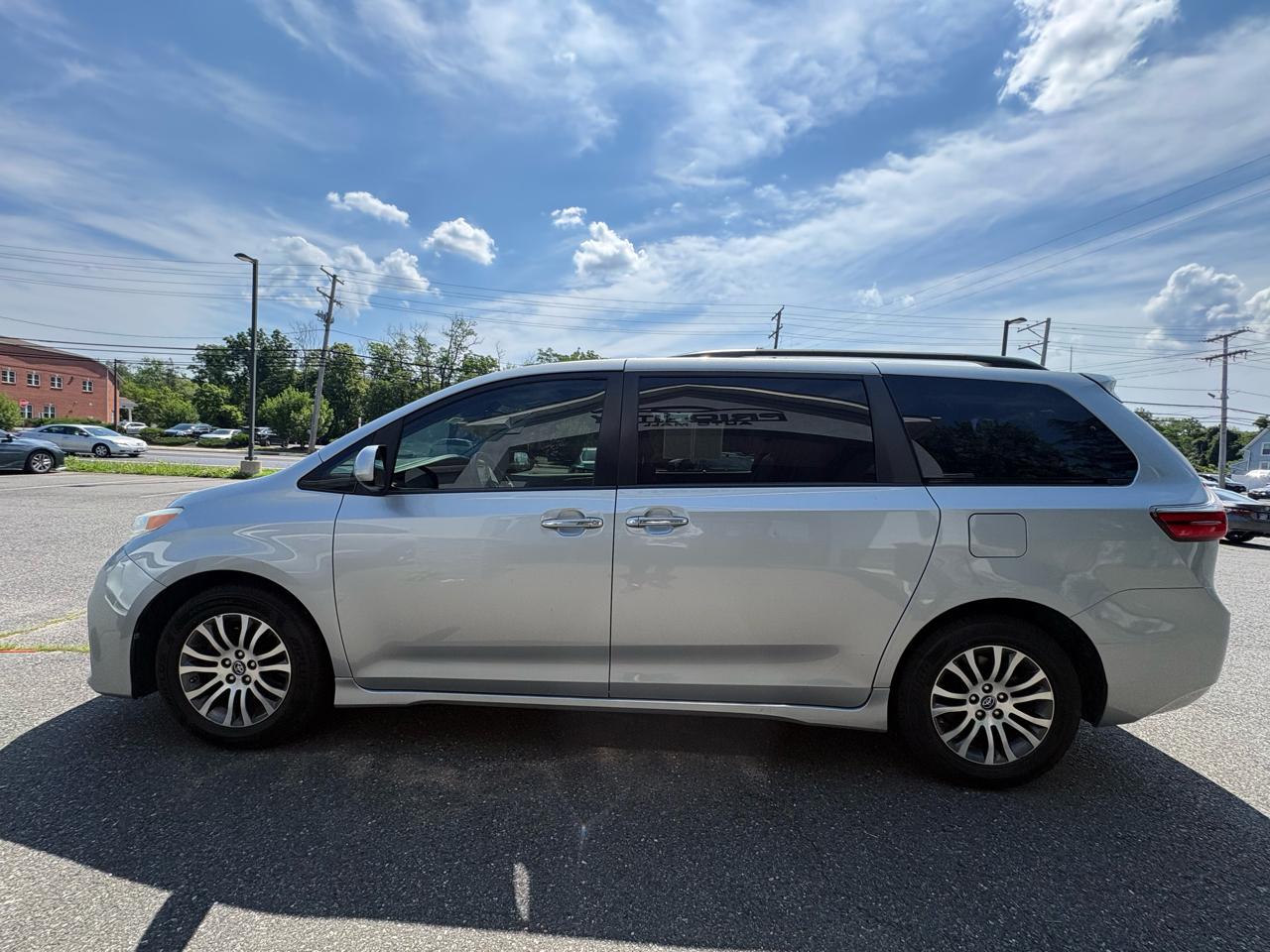 Toyota Sienna  2020