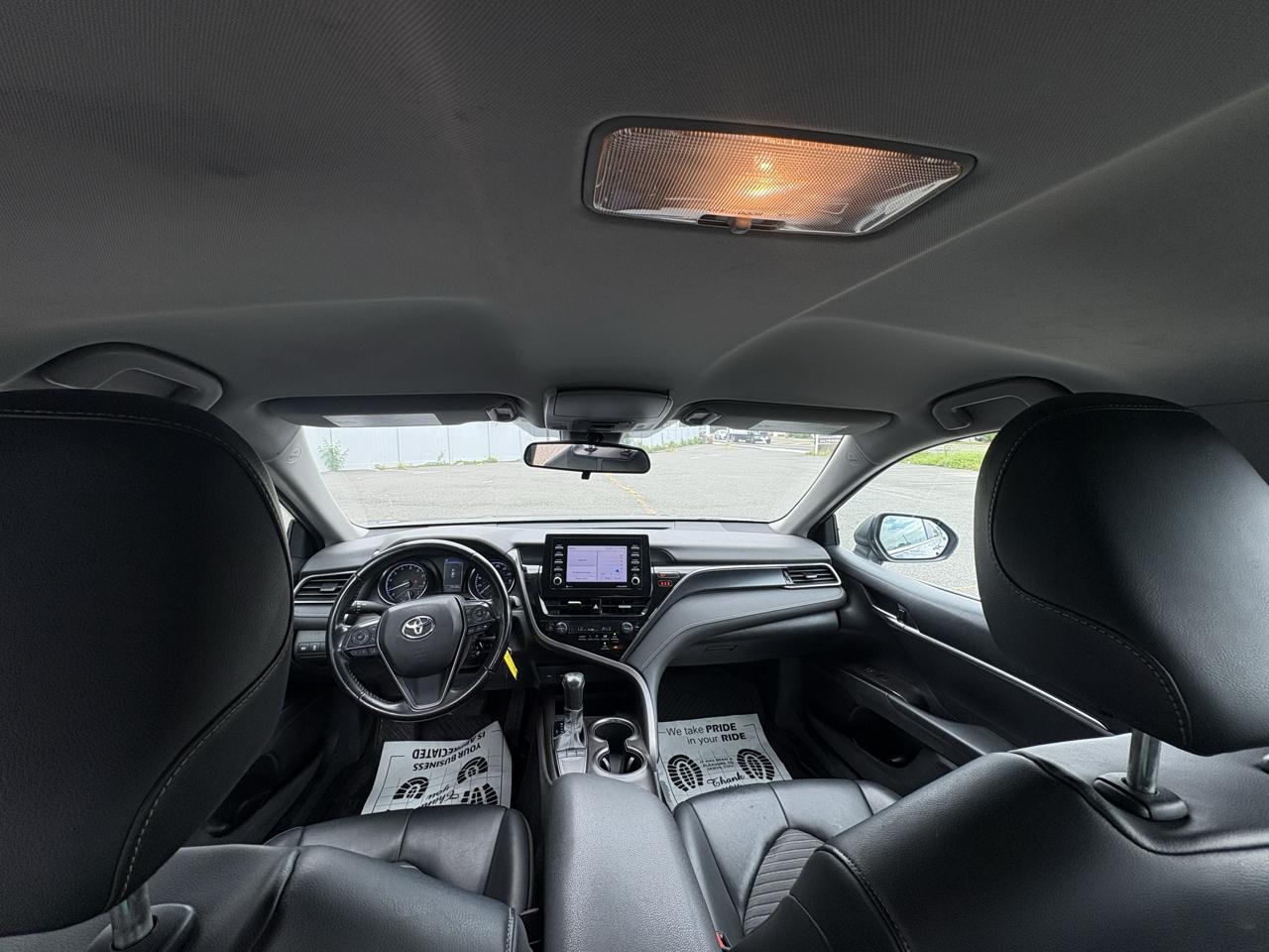 Toyota Camry SE 2023