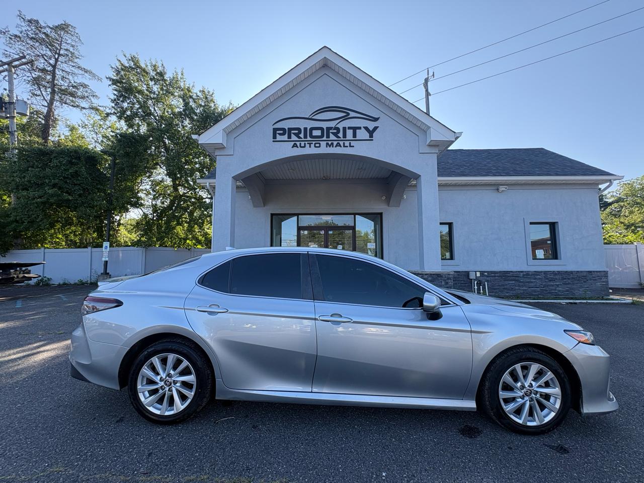 Toyota Camry LE Auto (Natl) 2023