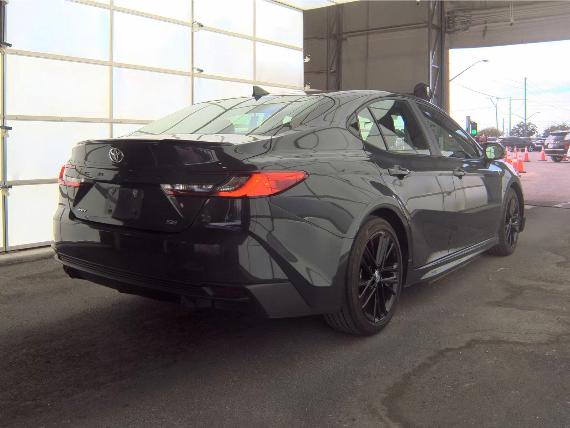 Toyota Camry SE 2025