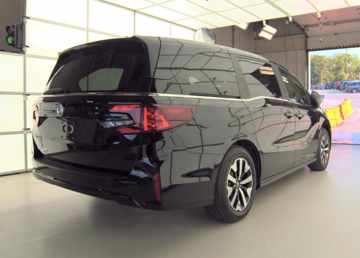 Honda Odyssey EX-L Auto 2025