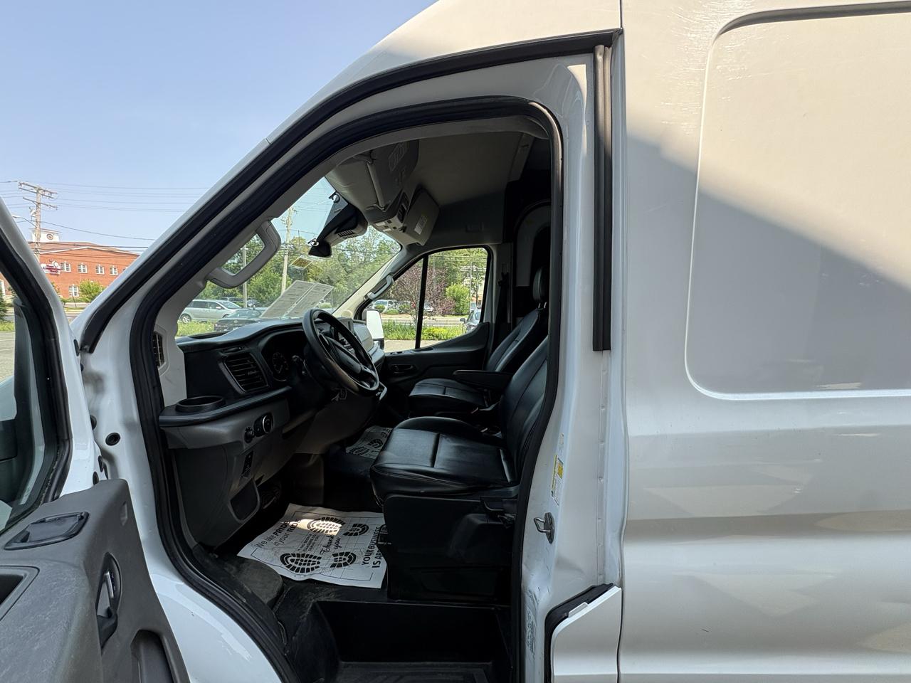 Ford Transit Cargo Van T-250 130" Med Rf 9070 GVWR AWD 2023