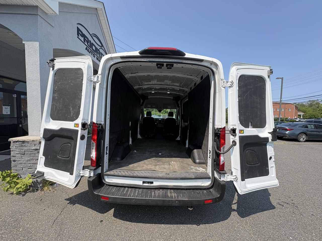 Ford Transit Cargo Van T-250 130" Med Rf 9070 GVWR AWD 2023