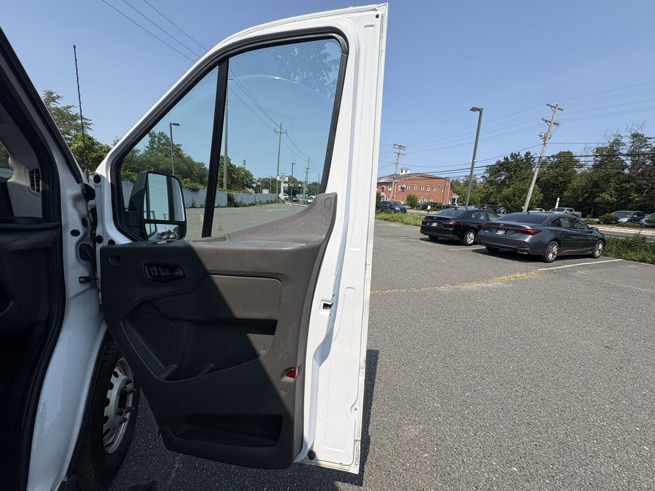 Ford Transit Cargo Van T-250 130" Med Rf 9070 GVWR AWD 2023