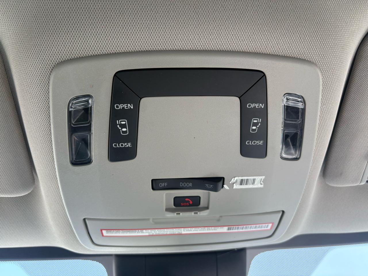 Toyota Sienna LE FWD 8-Passenger (Natl) 2022